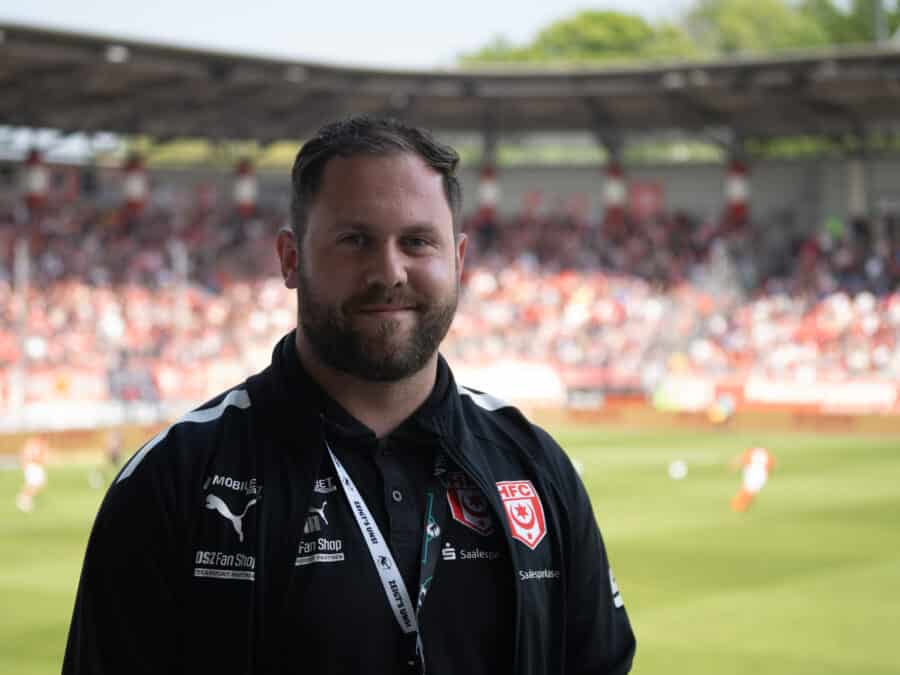 Patrick Pysall, Ticketing Manager at Halleschen FC in stadion